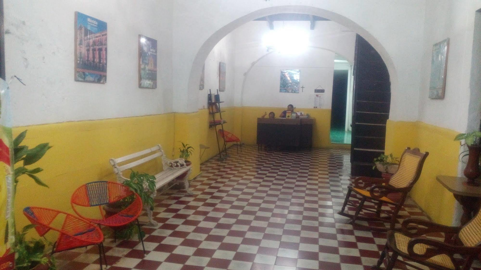 Hotel Sol Colonial Valladolid  Esterno foto